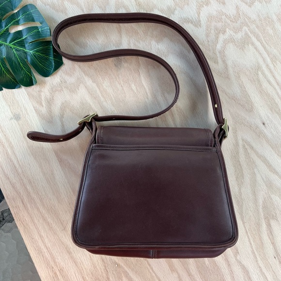 Coach Vintege Crossbody Bag - Picture 3 of 16